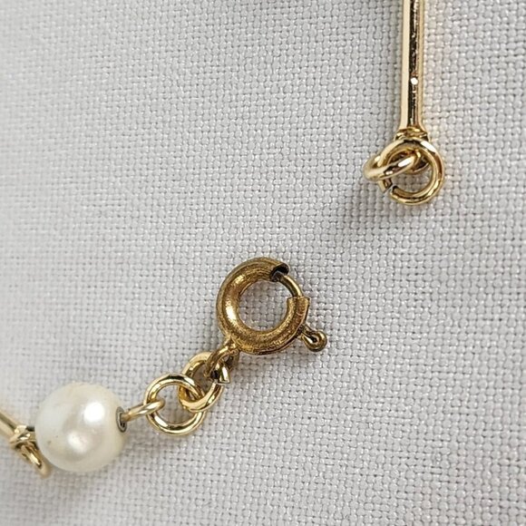 Vintage Gold Tone Faux Pearl Bracelet - Picture 5 of 6